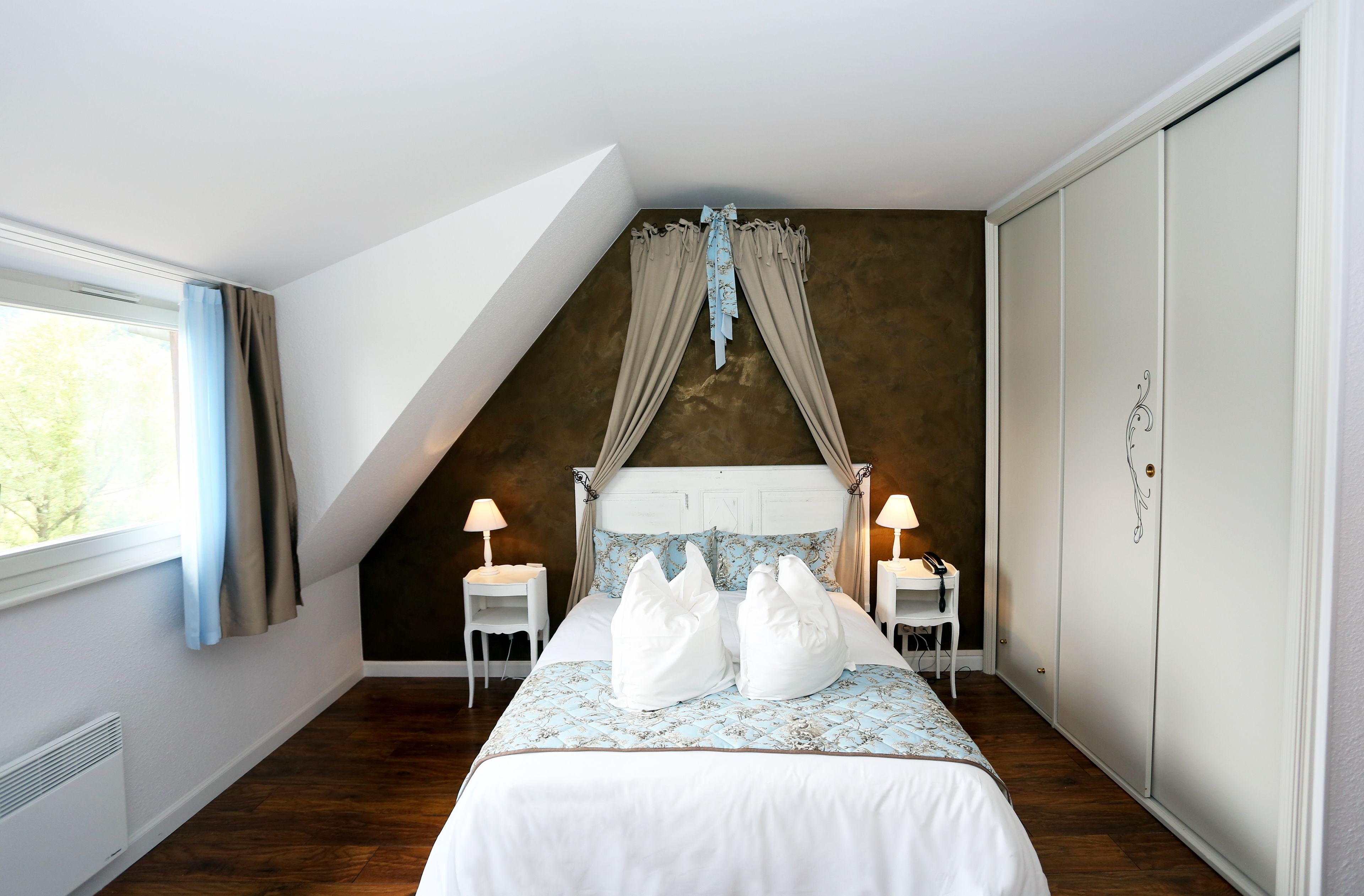 premium bedding, blackout curtains, free wifi, bed sheets