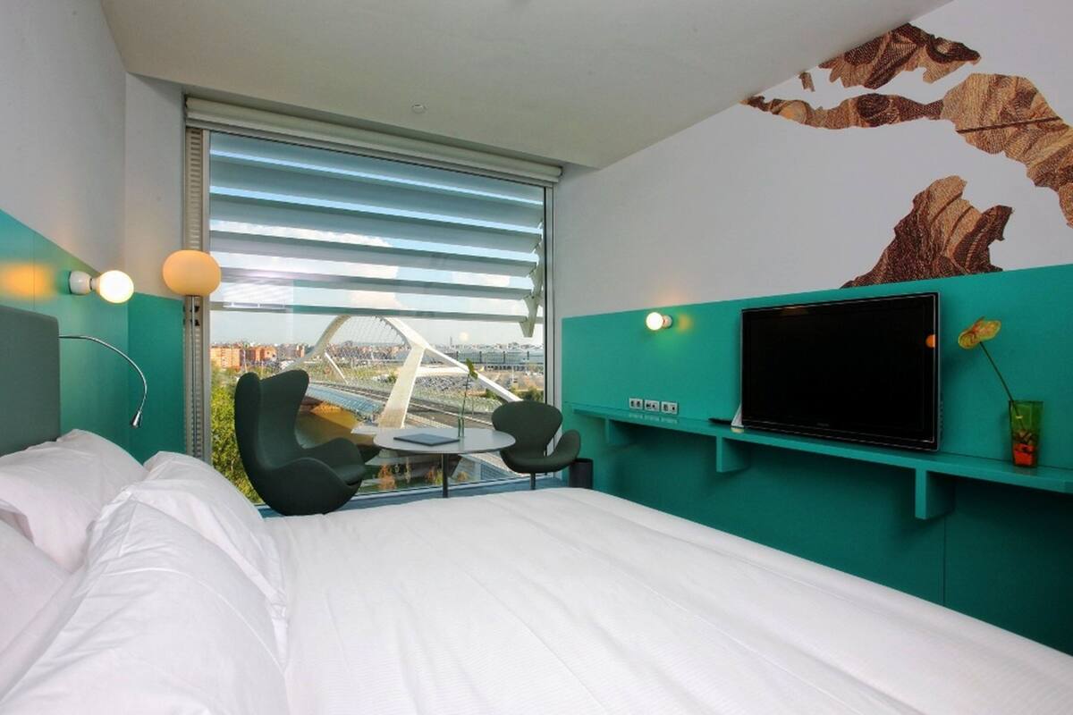 minibar, in-room safe, desk, soundproofing