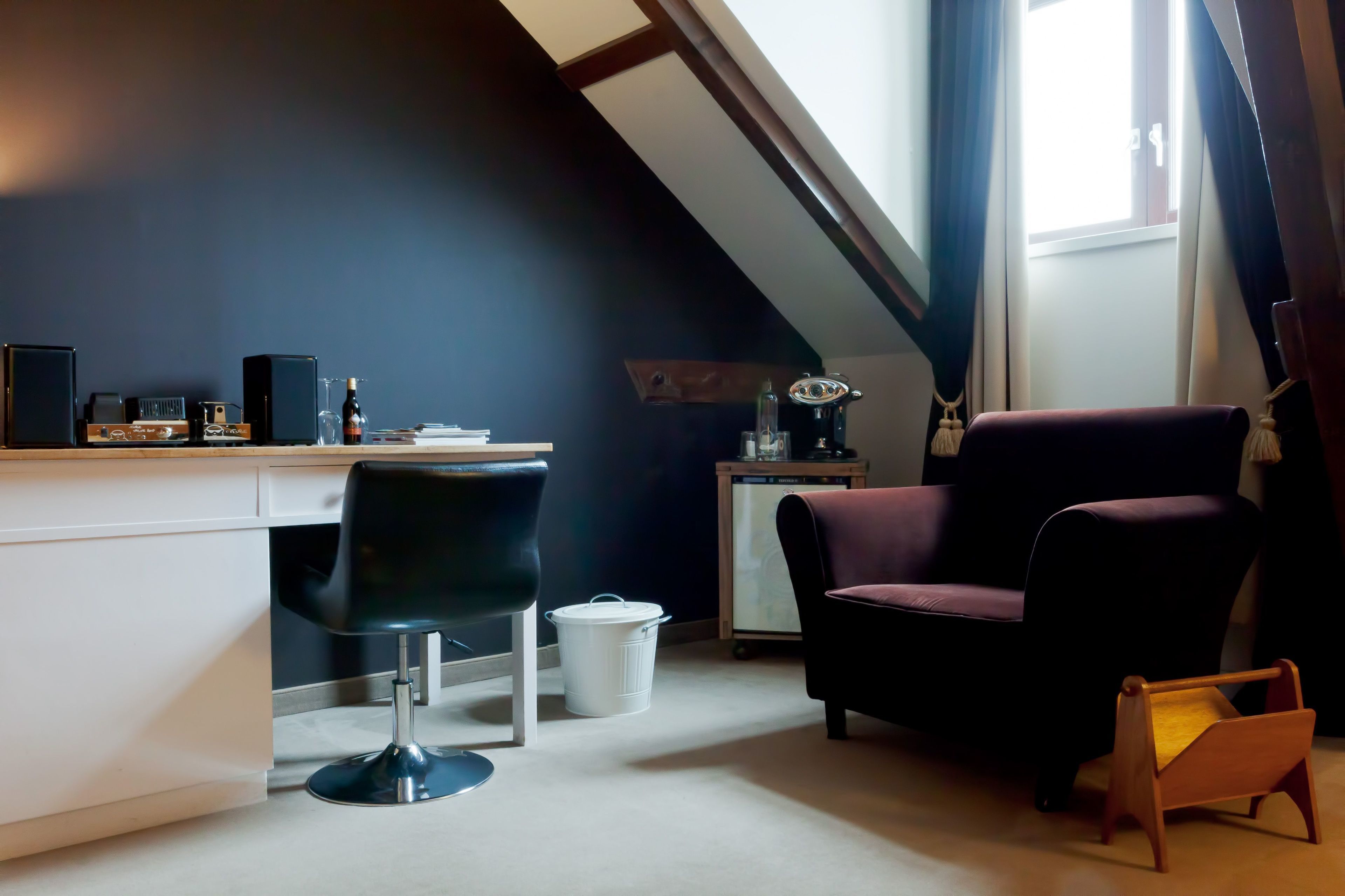 deluxe room | 1 bedroom, premium bedding, minibar, in-room safe