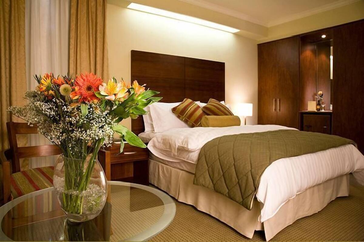 1 bedroom, in-room safe, desk, iron/ironing board