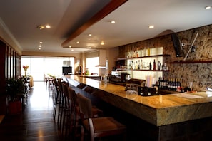 Bar (on property) - Hotel Stubel Suites and Cafe (Quito)