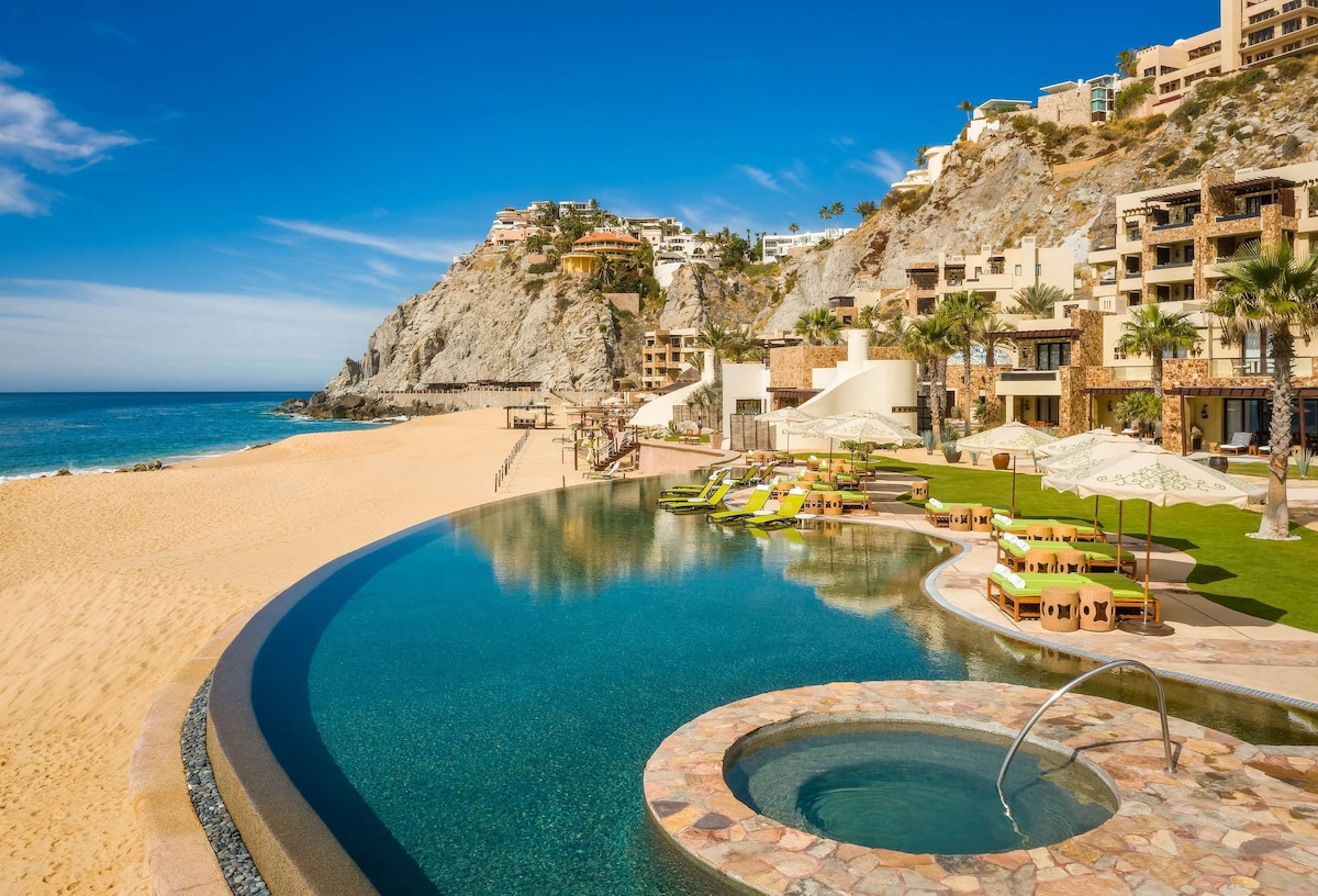 Live Aqua Cancun Resort (image by Rosie Bell)