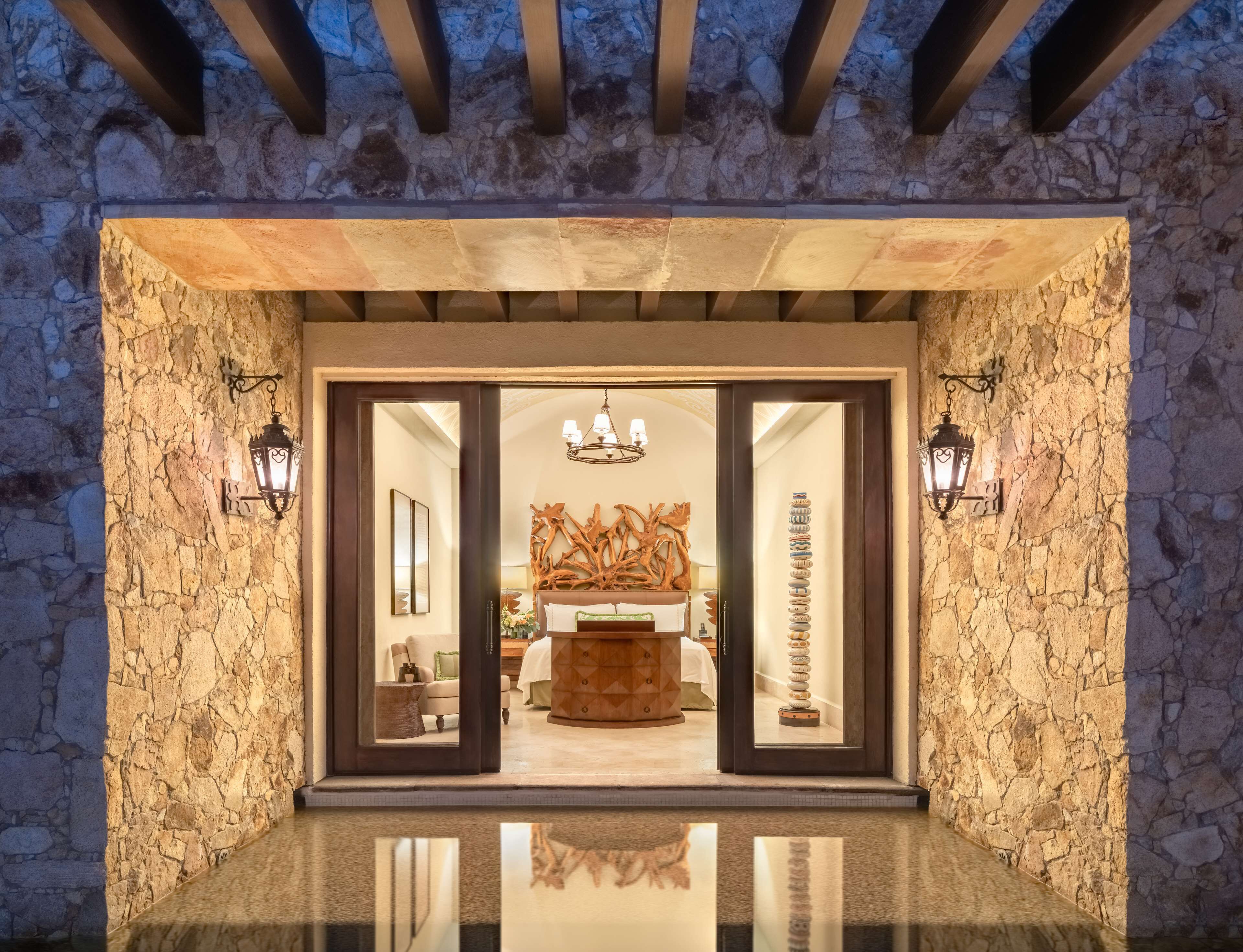 premium beach front suite with plunge pool - king bed | egyptian cotton sheets, premium bedding, pillow-top beds, free minibar