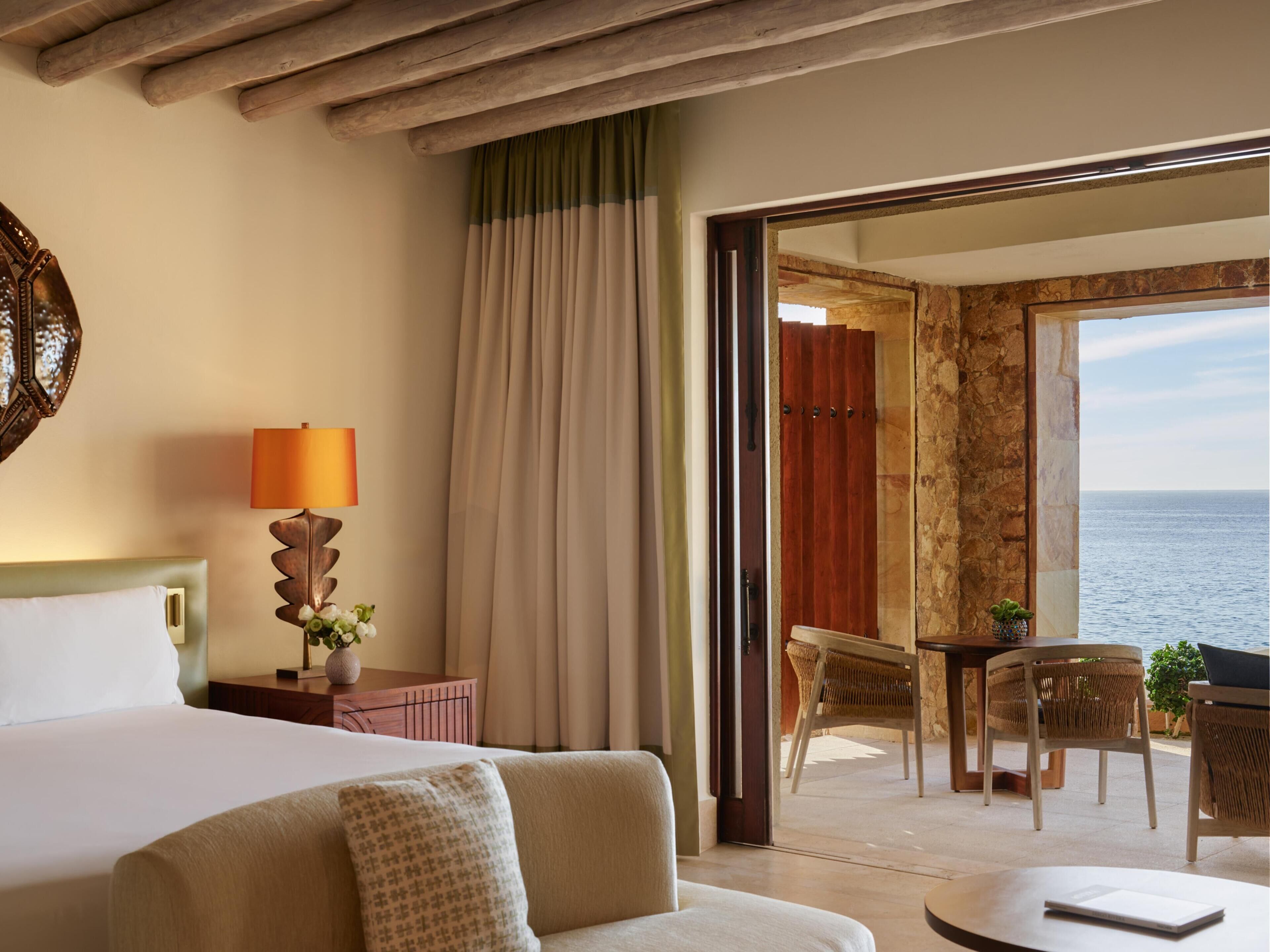 King Junior Suite with Plunge Pool | Egyptian cotton sheets, premium bedding, pillowtop beds, minibar