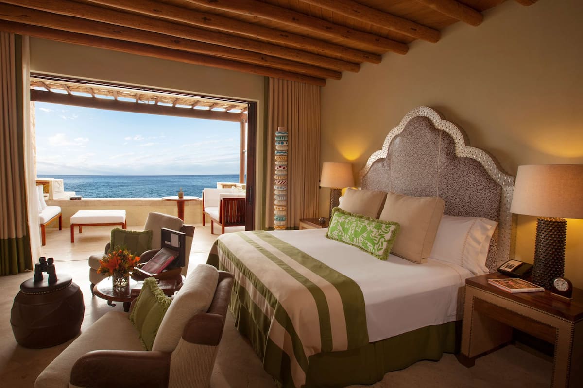 Ocean View Vista with Plunge Pool - King Bedroom