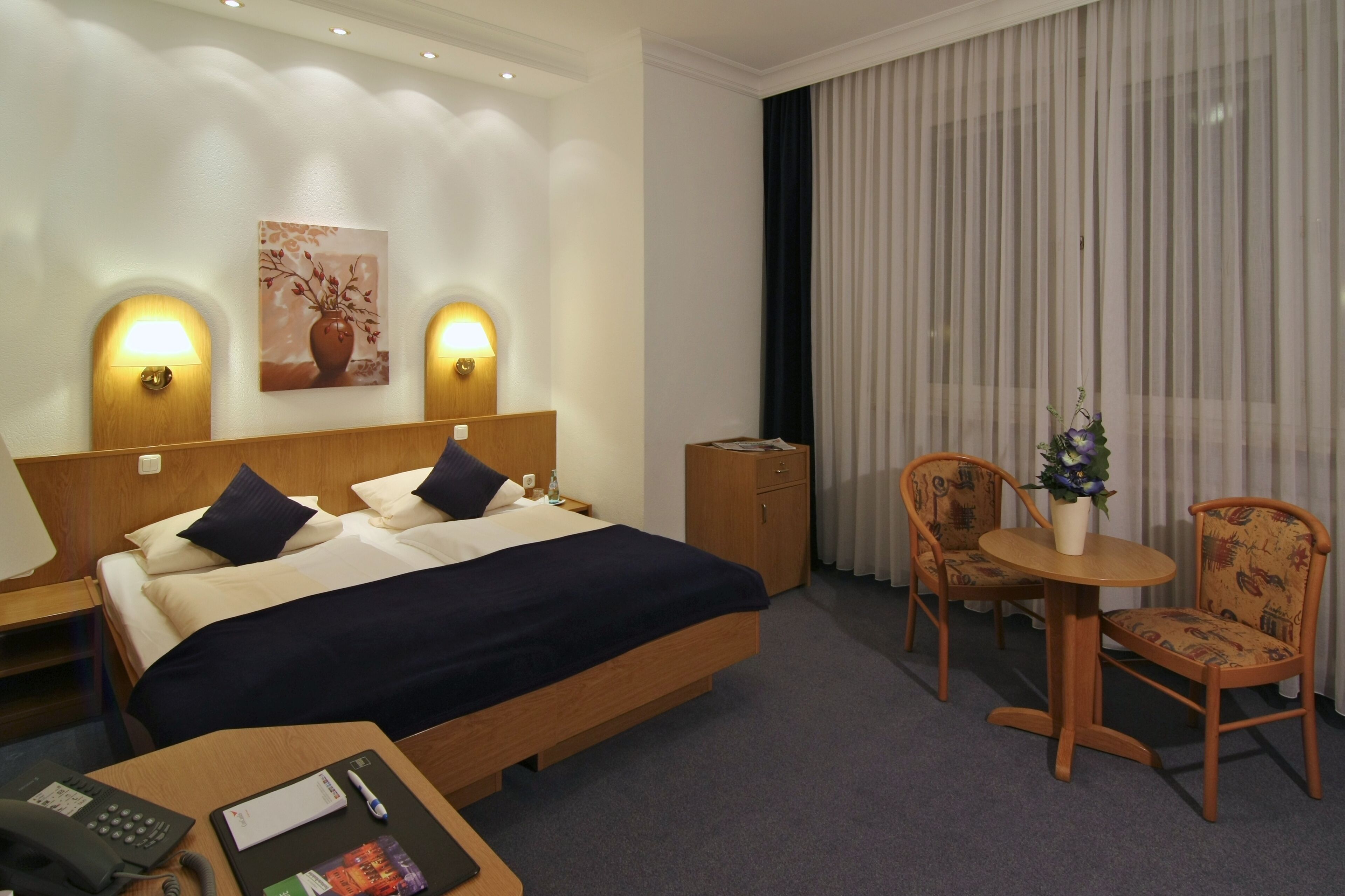 standard double or twin room | 1 bedroom, hypo-allergenic bedding, minibar, individually furnished