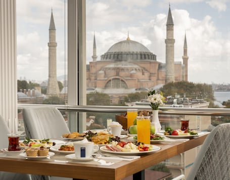 Free buffet breakfast. Adamar Hotel - Special Class