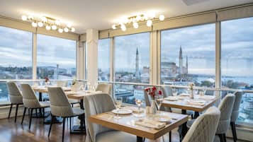 Lunch and dinner served