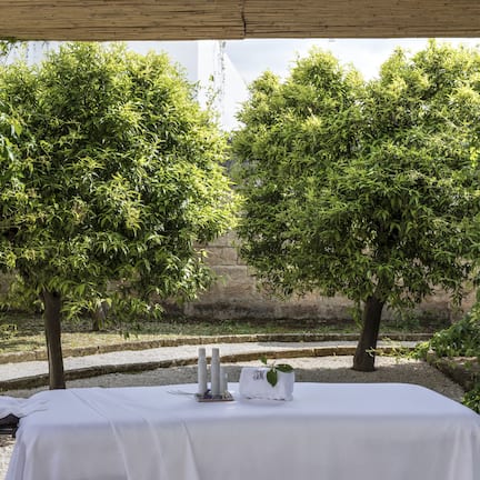 Couples treatment rooms, Turkish bath, body treatments, aromatherapy