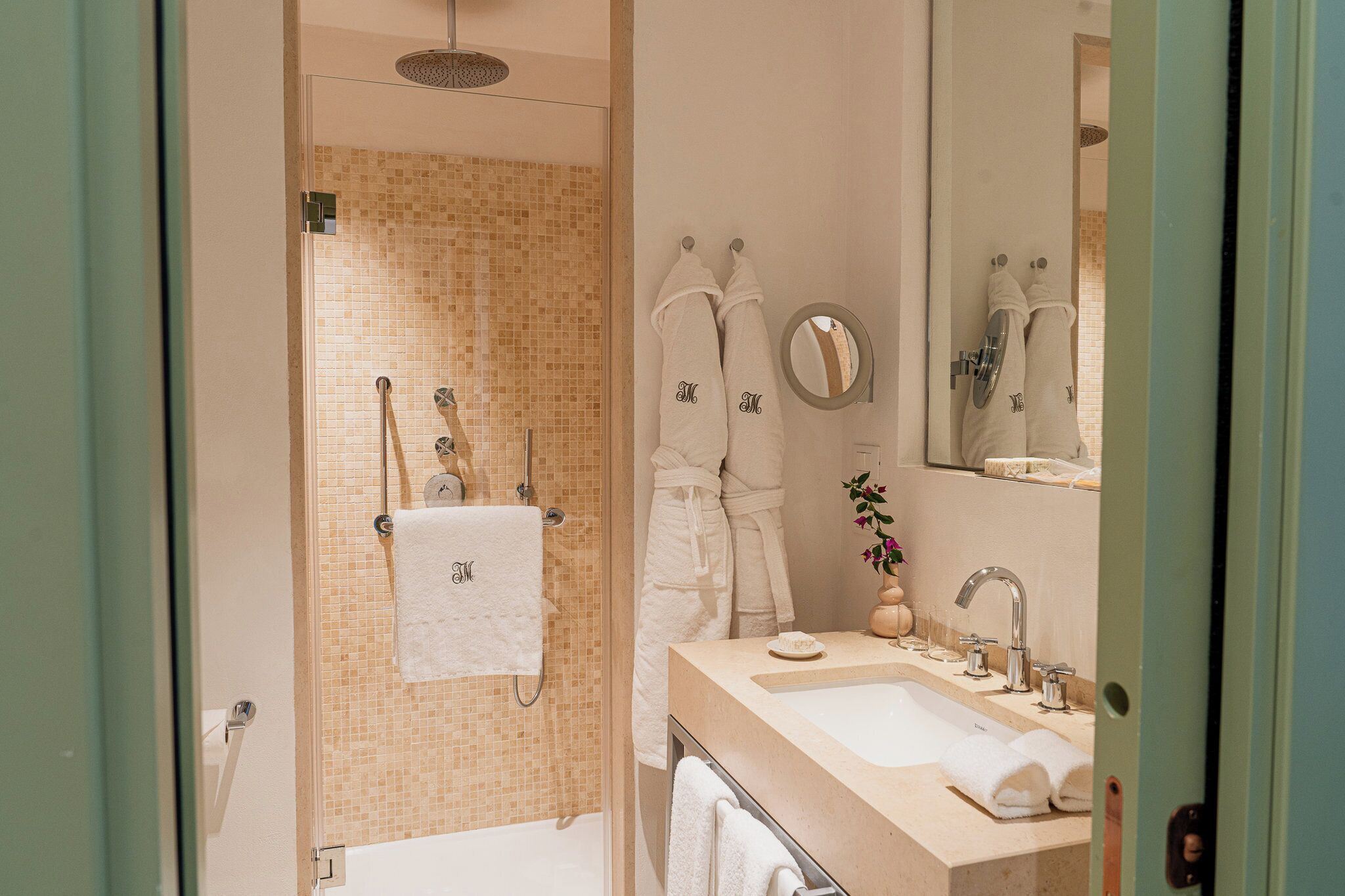 suite (torre) | bathroom | jetted bath, designer toiletries, hair dryer, bathrobes