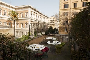 Terrace/patio - Moses Fountain (Rome)
