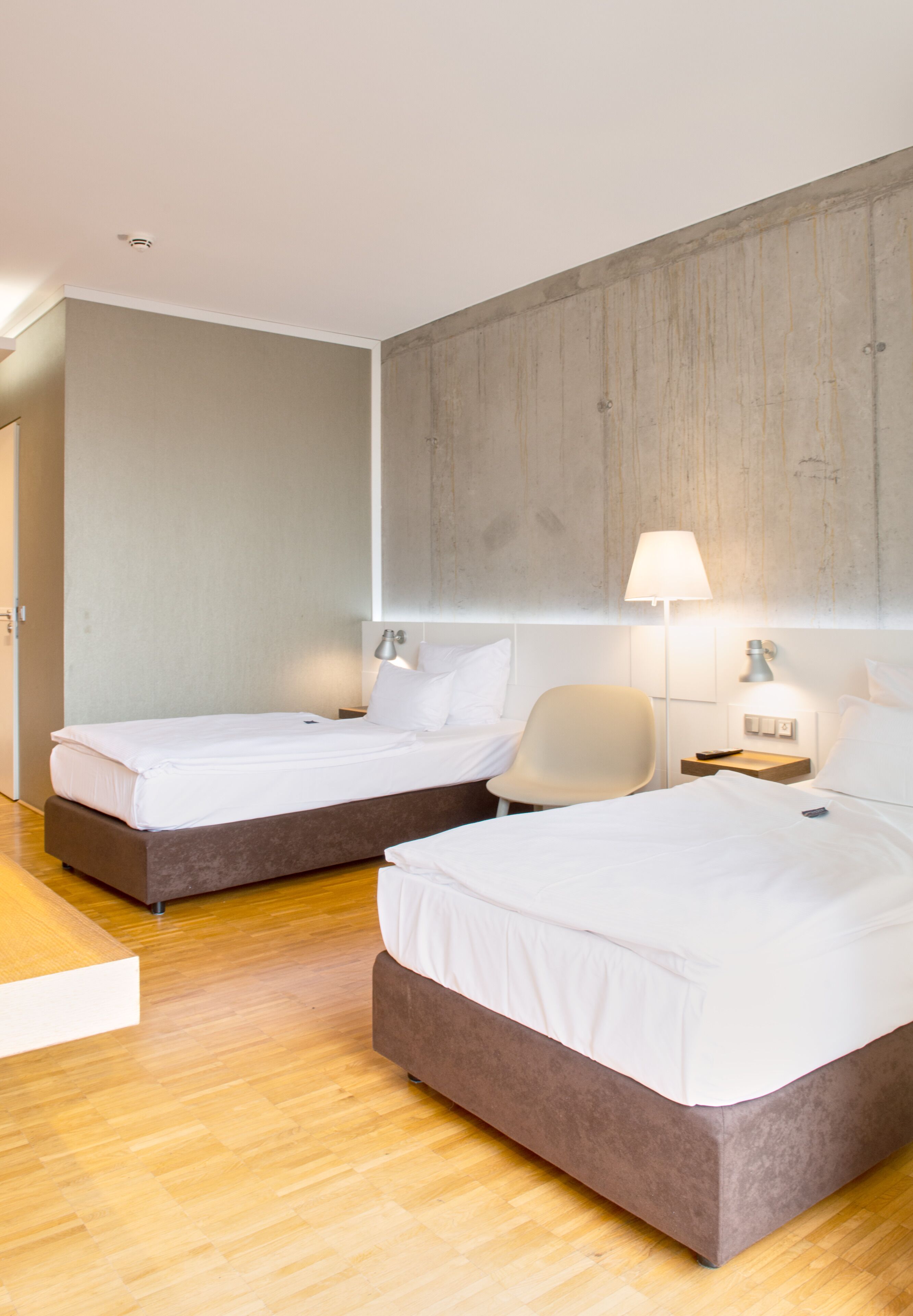 Standard Twin Room, 2 Twin Beds | In-room safe, desk, blackout drapes, iron/ironing board