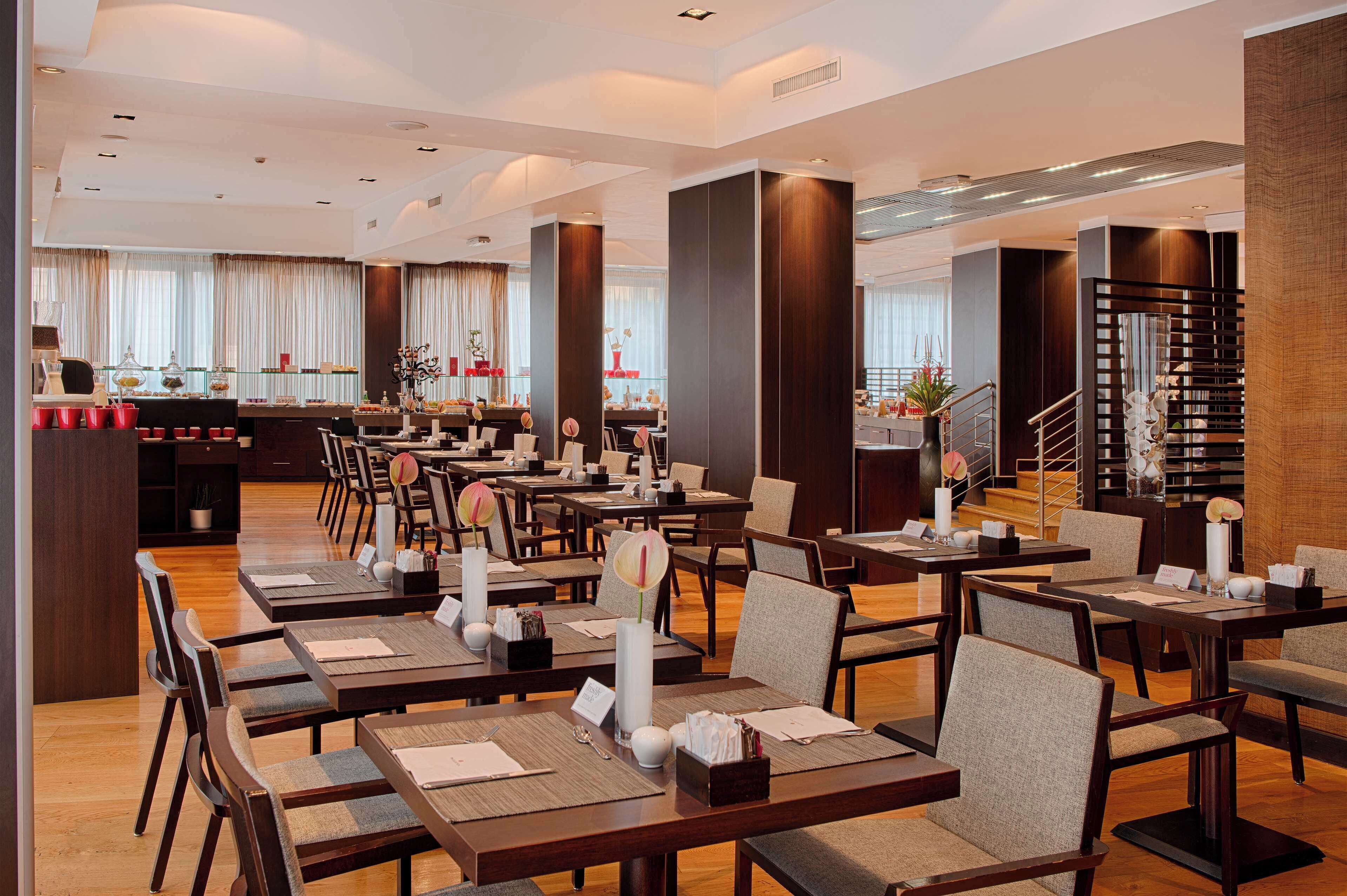 Frokostbuffé hver dag (mot et tillegg)