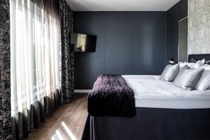 Deluxerum | In-room safe, desk, blackout curtains, soundproofing - Skara Konsthotell (Skara)