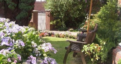 Anton Guest House B&B