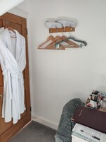 Standard Twin Room | Premium bedding, down comforters, individually decorated