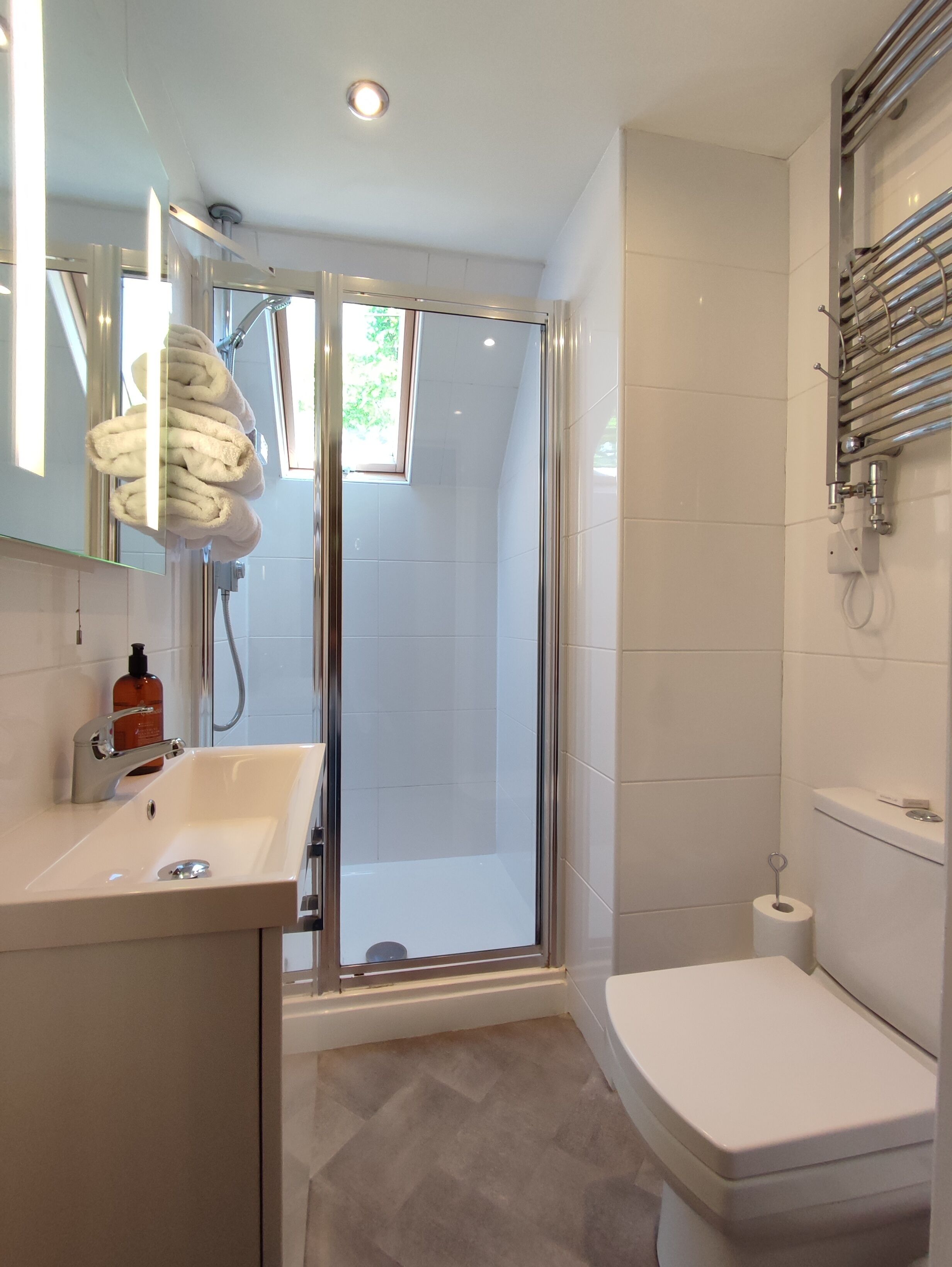 Superior Double Room | Bathroom