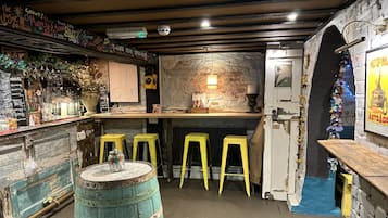住宿內酒吧