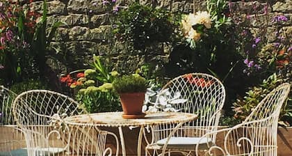 Bridge House Hotel
