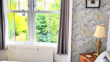 Chambre Double, salle de bains attenante