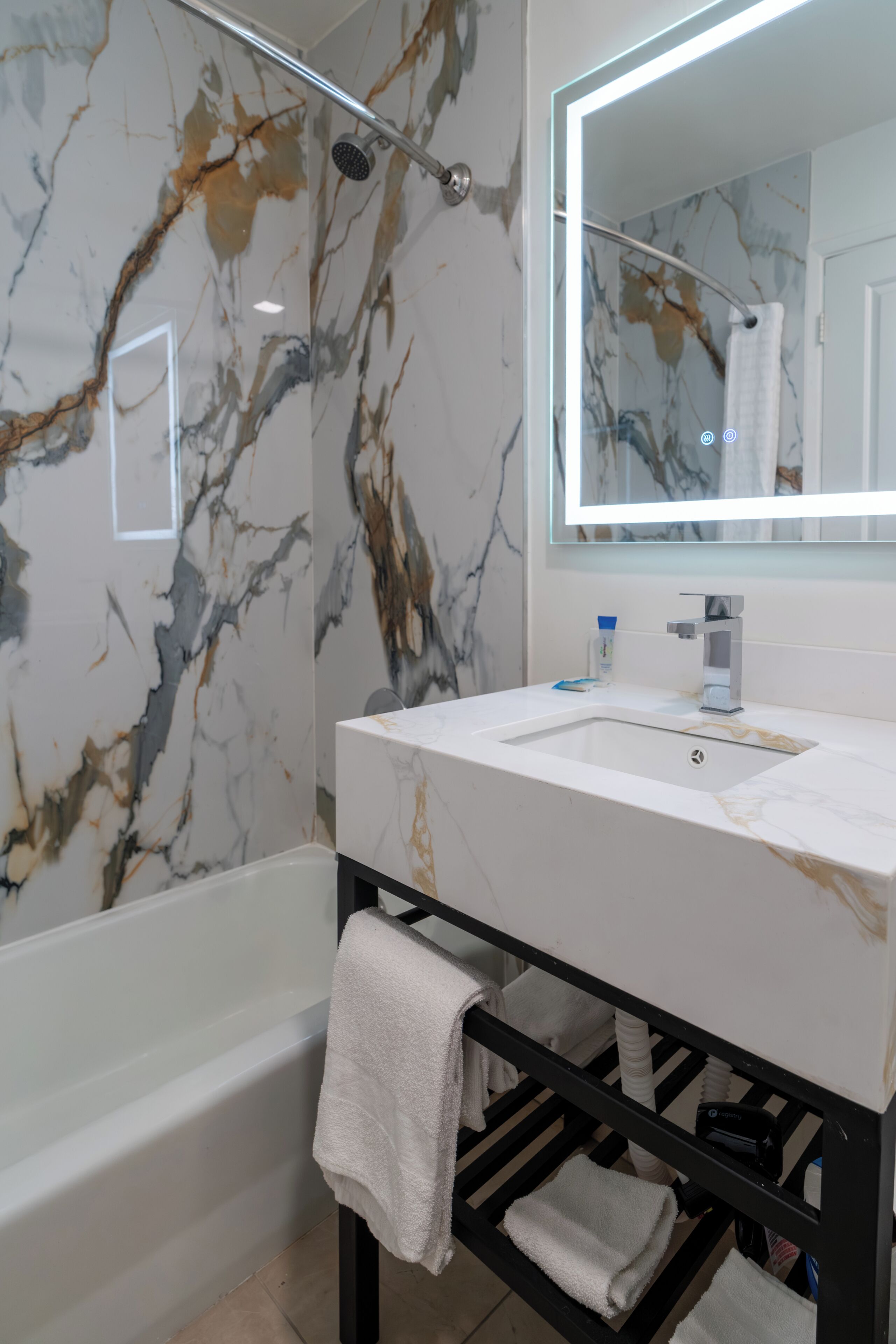 Foto - Central Phoenix Hotel