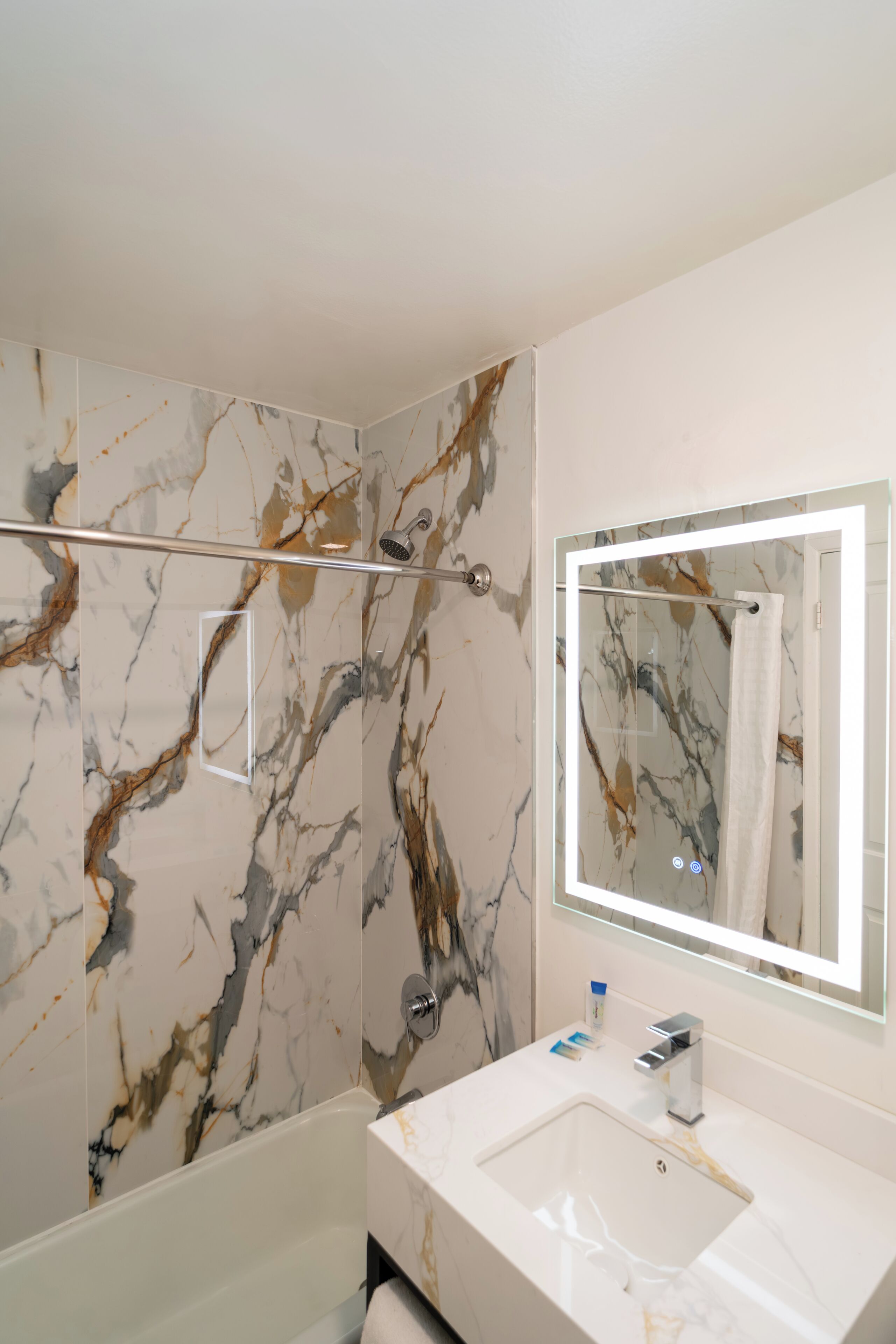 Foto - Central Phoenix Hotel