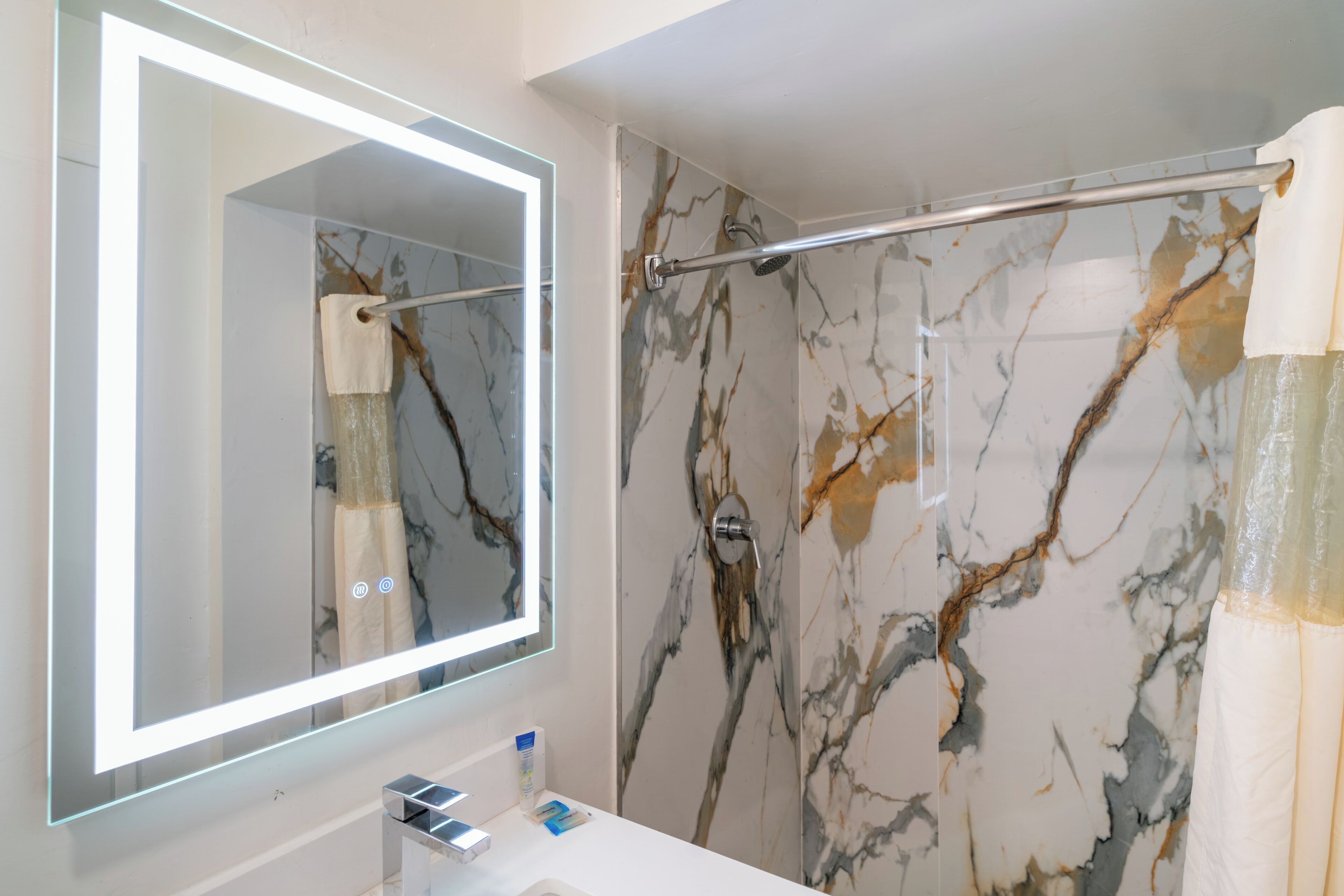 Foto - Central Phoenix Hotel