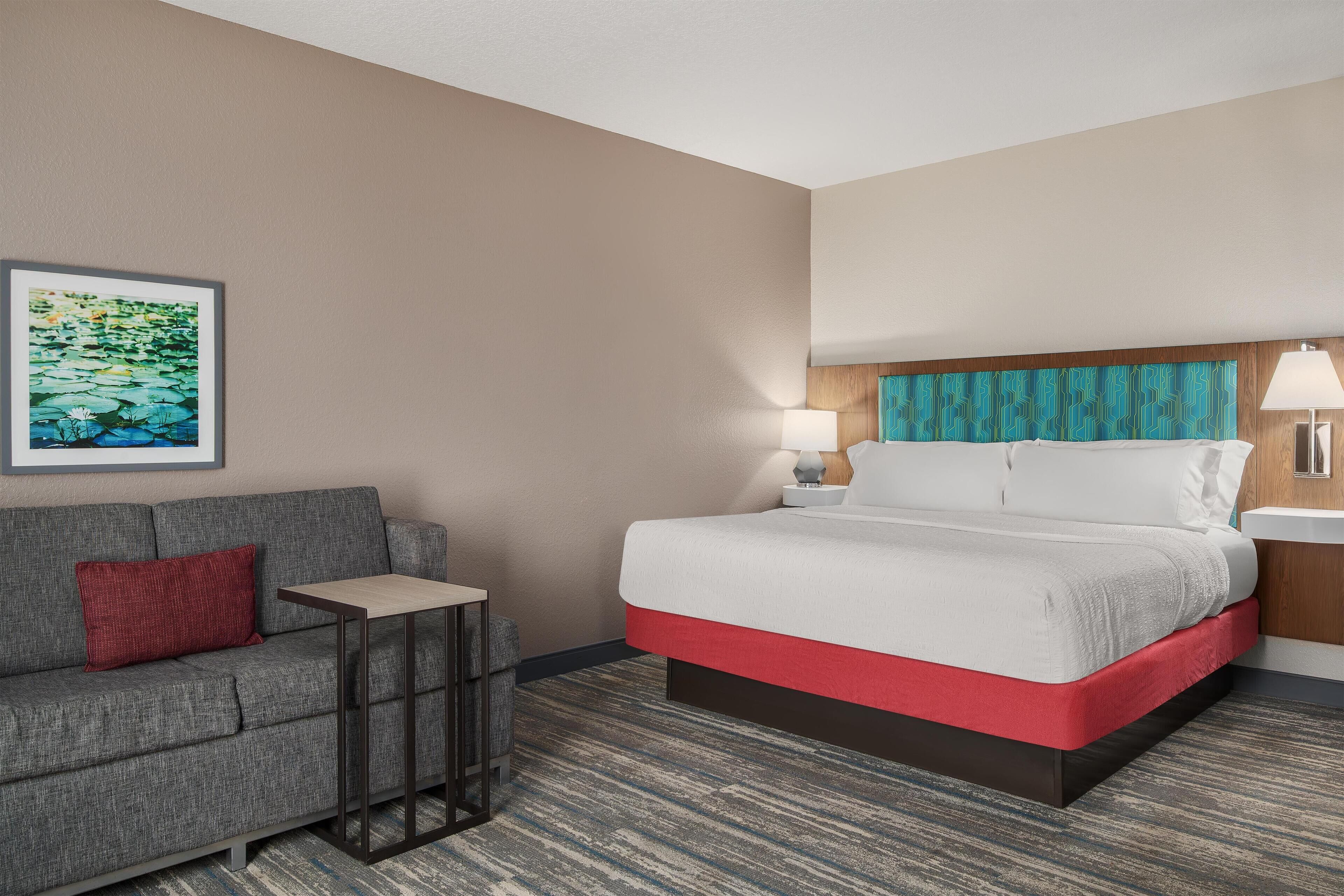 King with sofabed | Premium bedding, pillowtop beds, in-room safe, desk