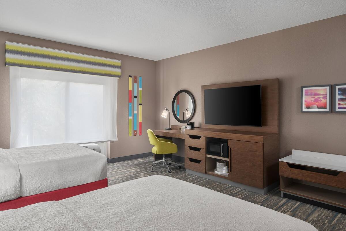 Room, 2 Queen Beds, Accessible, Non Smoking | Premium bedding, pillowtop beds, in-room safe, desk