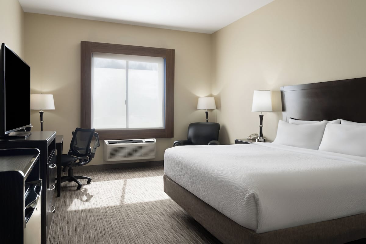 In-room safe, desk, iron/ironing board, free cribs/infant beds