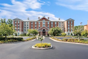 Exterior - Hampton Inn & Suites Williamsburg-Central (Williamsburg)