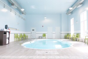 Indoor pool - Best Western Plus Dartmouth Hotel & Suites (Dartmouth)