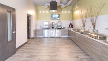 Ilmainen päivittäinen buffetaamiainen