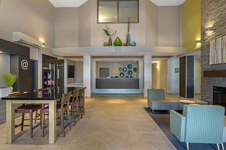 Lobby. Best Western Plus Dartmouth Hotel & Suites