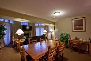 Fridge, coffee/tea maker, electric kettle