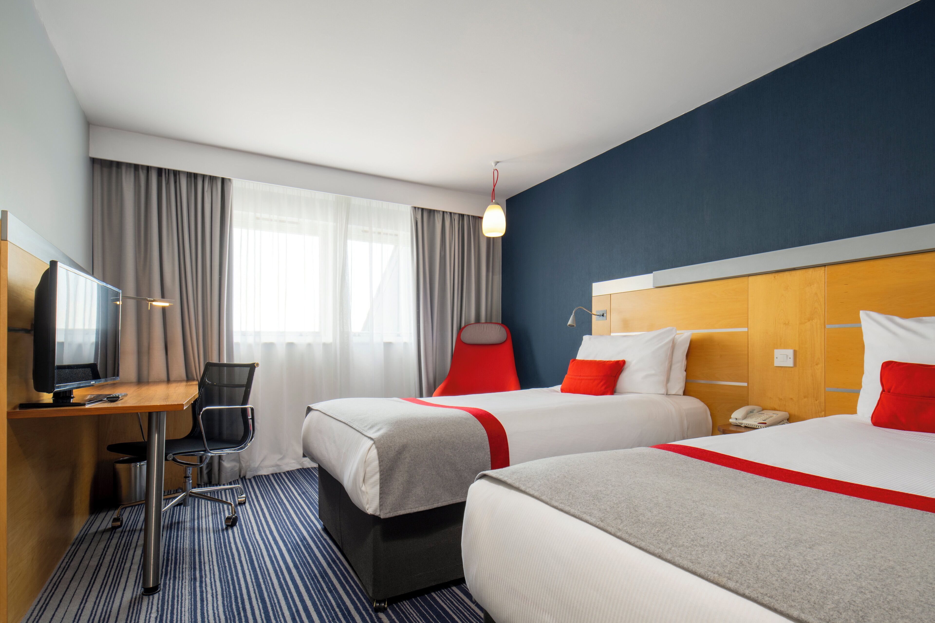 Foto - Holiday Inn Express London - Epsom Downs by IHG