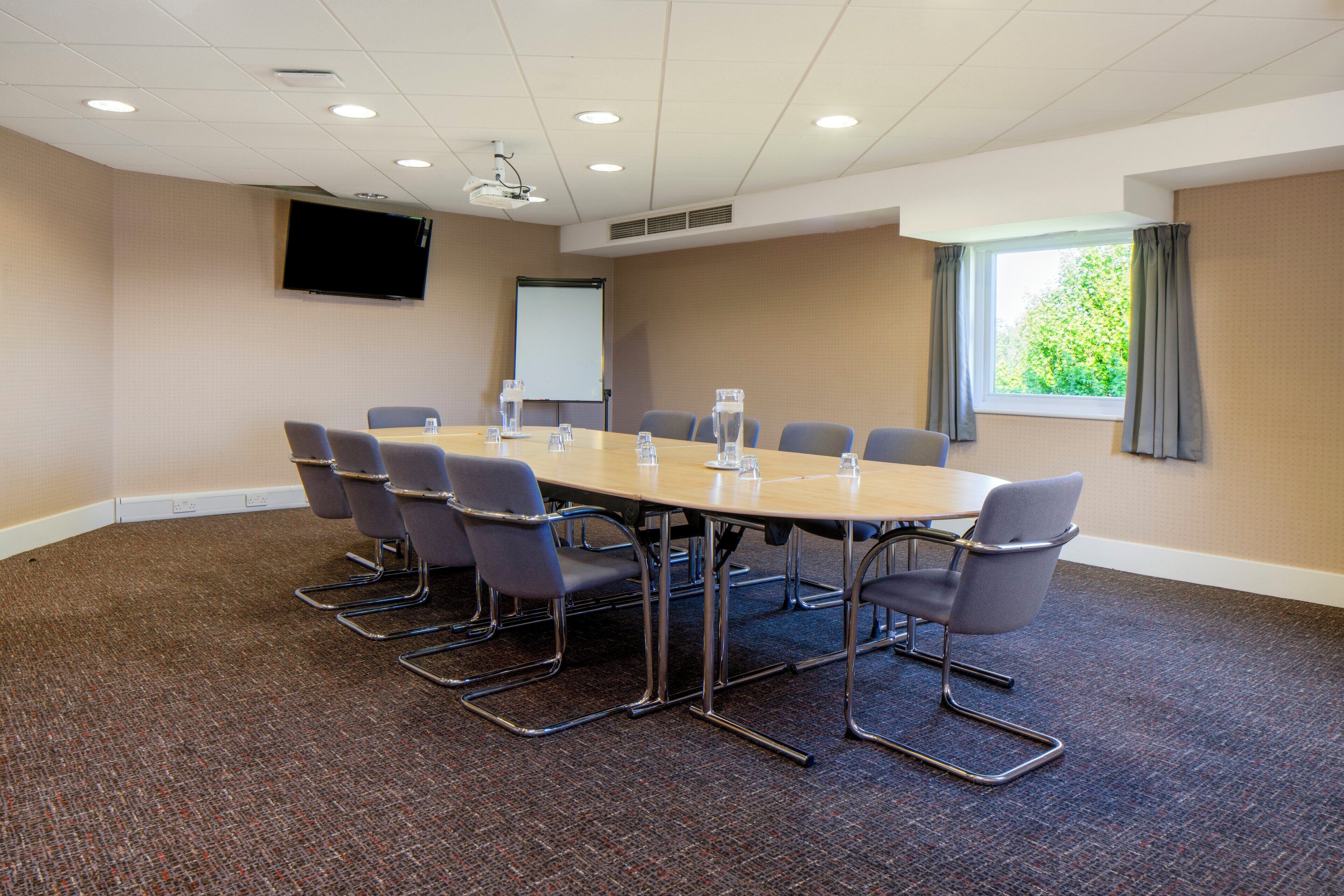 Foto - Holiday Inn Express London-Epsom Downs by IHG