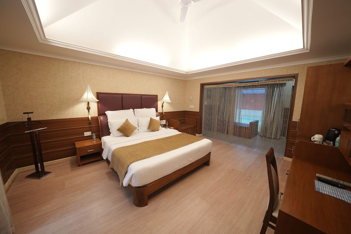 Ropa de cama de alta calidad y minibar 