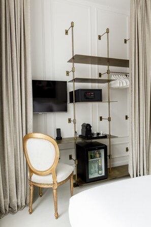 Superior-Zimmer, 1 Doppelbett, Stadtblick | Hochwertige Bettwaren, Minibar, Zimmersafe, schallisolierte Zimmer