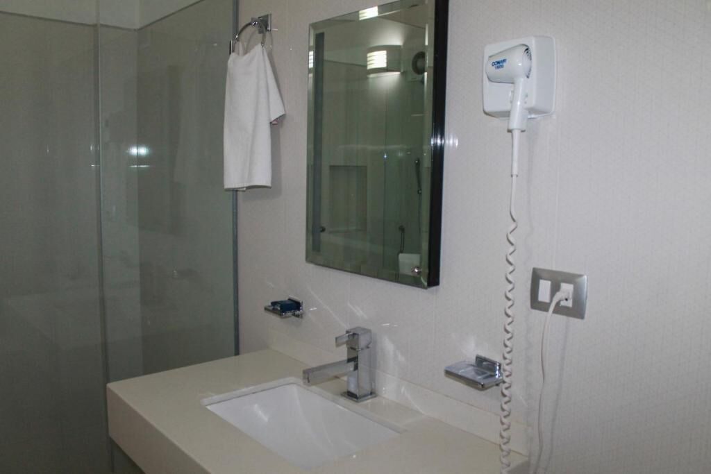 Shower, rainfall showerhead