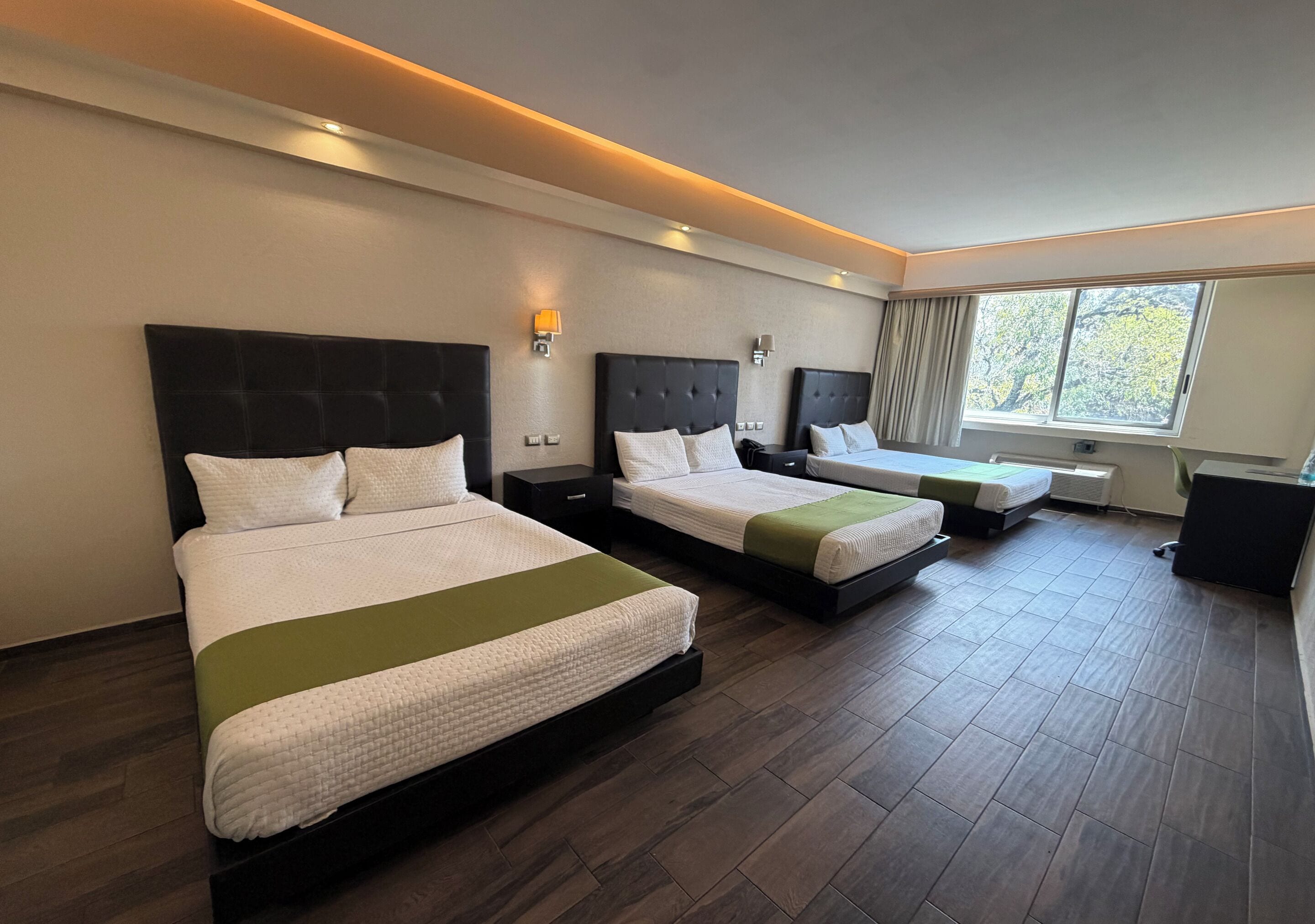 Premium bedding, minibar, in-room safe, free WiFi