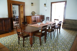 Café da manhã continental grátis todos os dias
