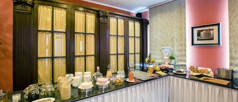 Daily buffet breakfast (EUR 14.00 per person)