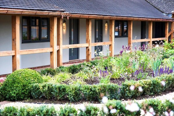 บริเวณภายนอก