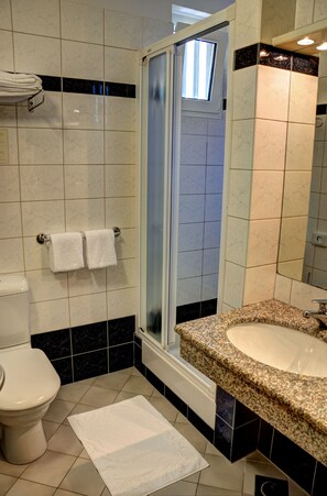 Hair dryer, towels