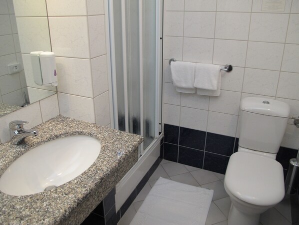 Hair dryer, towels