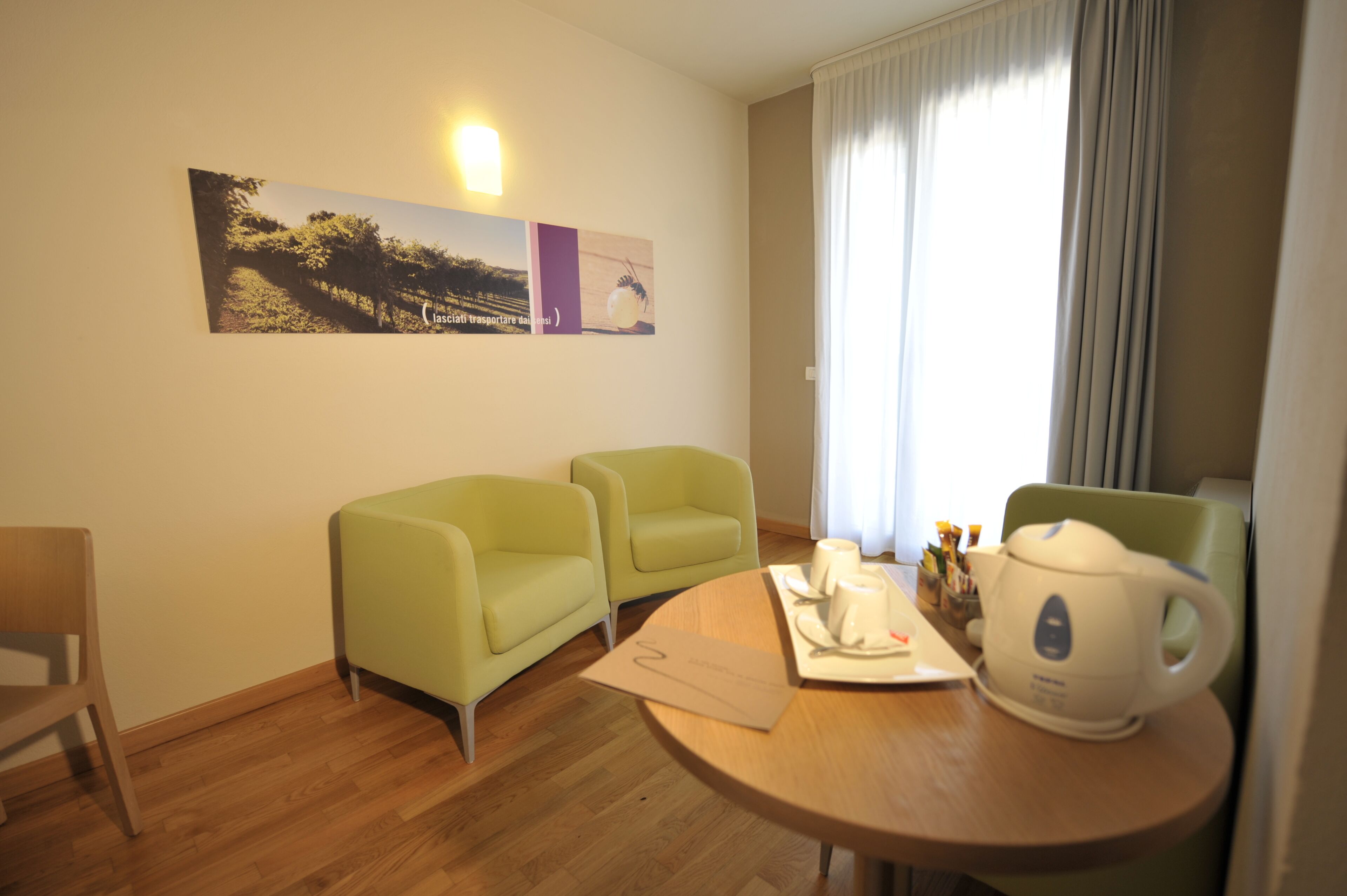 suite, terrace | living area | flat-screen tv