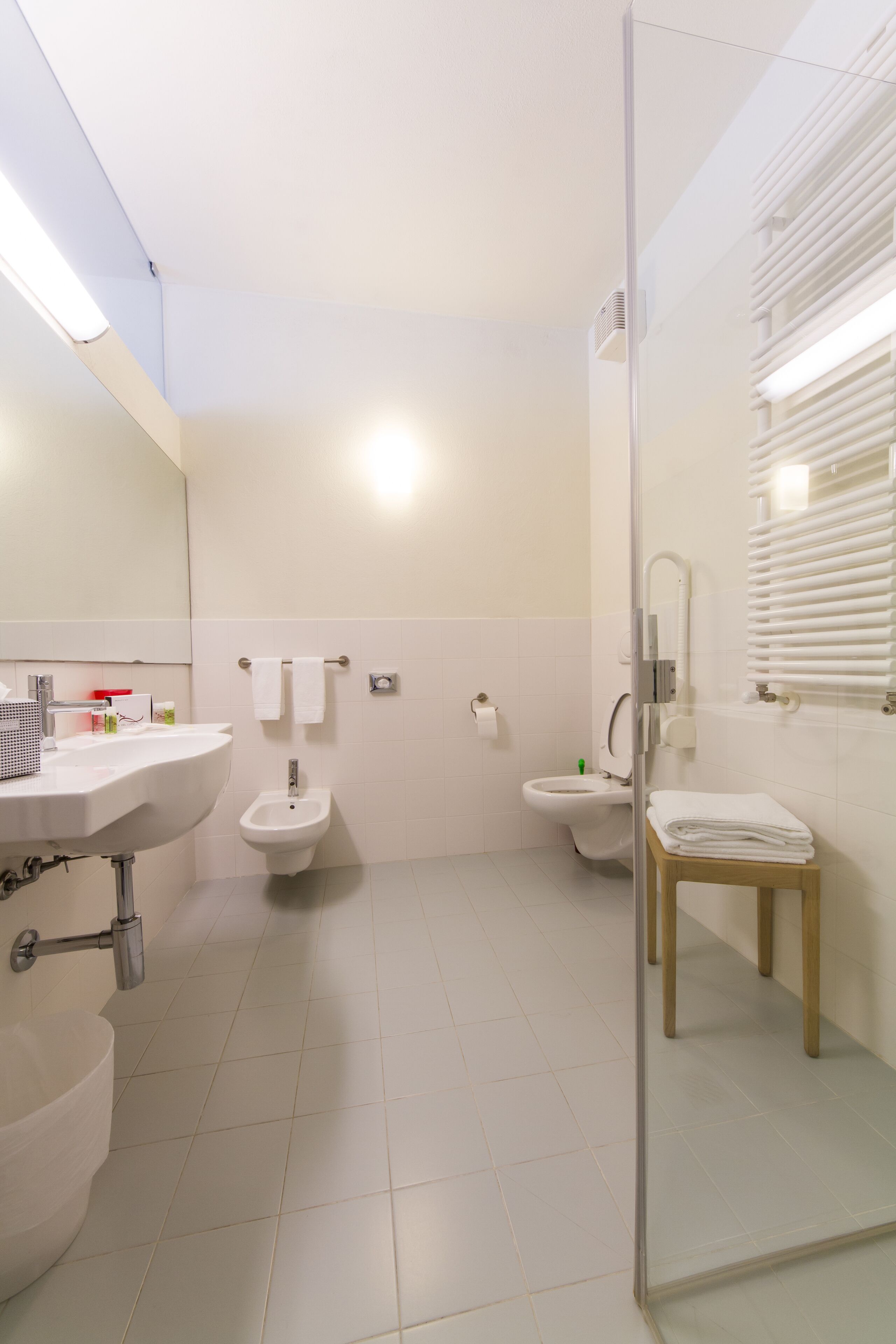 standard room, accessible | bathroom | free toiletries, hair dryer, slippers, bidet