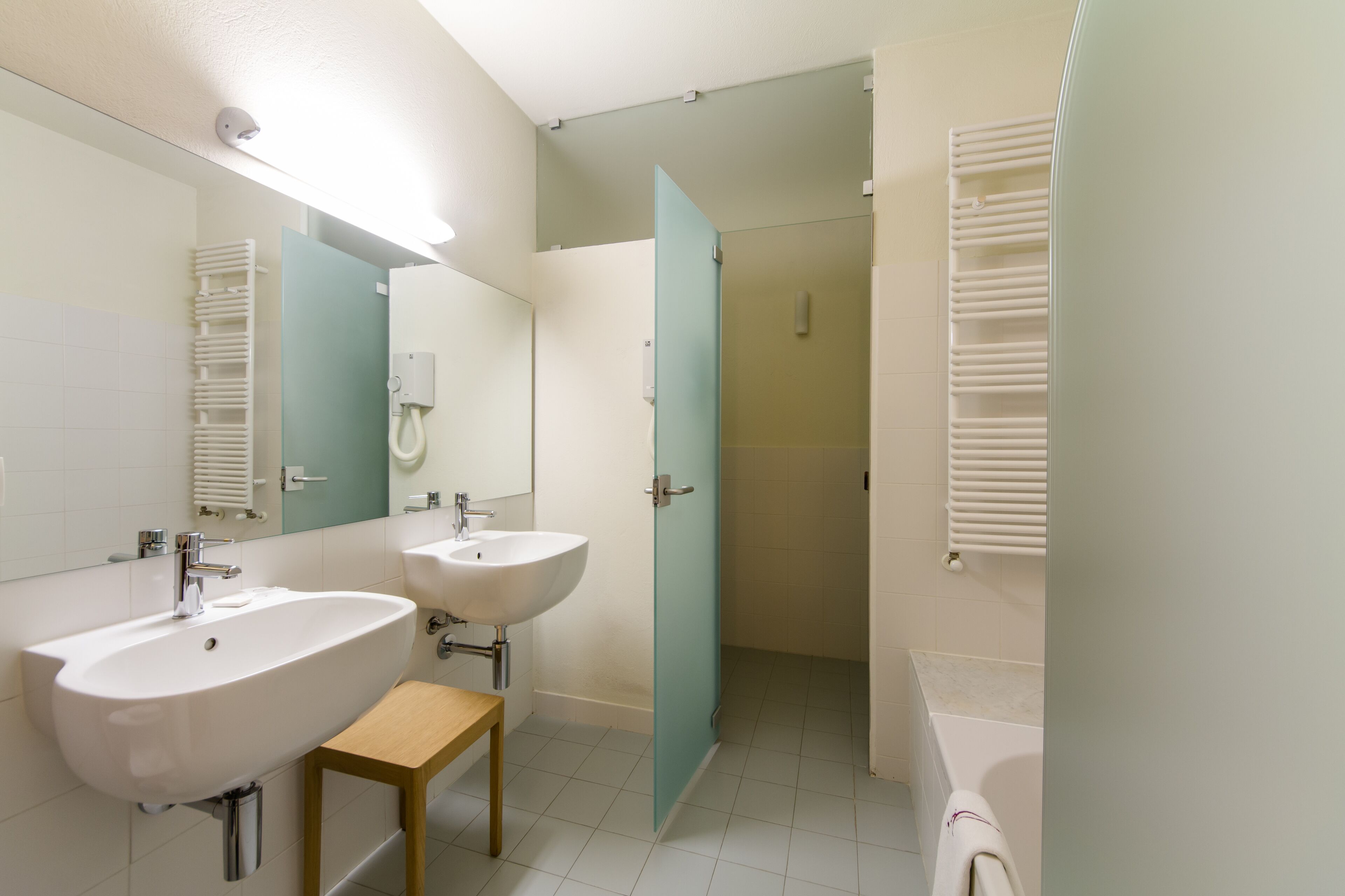 suite, terrace | bathroom | free toiletries, hair dryer, slippers, bidet