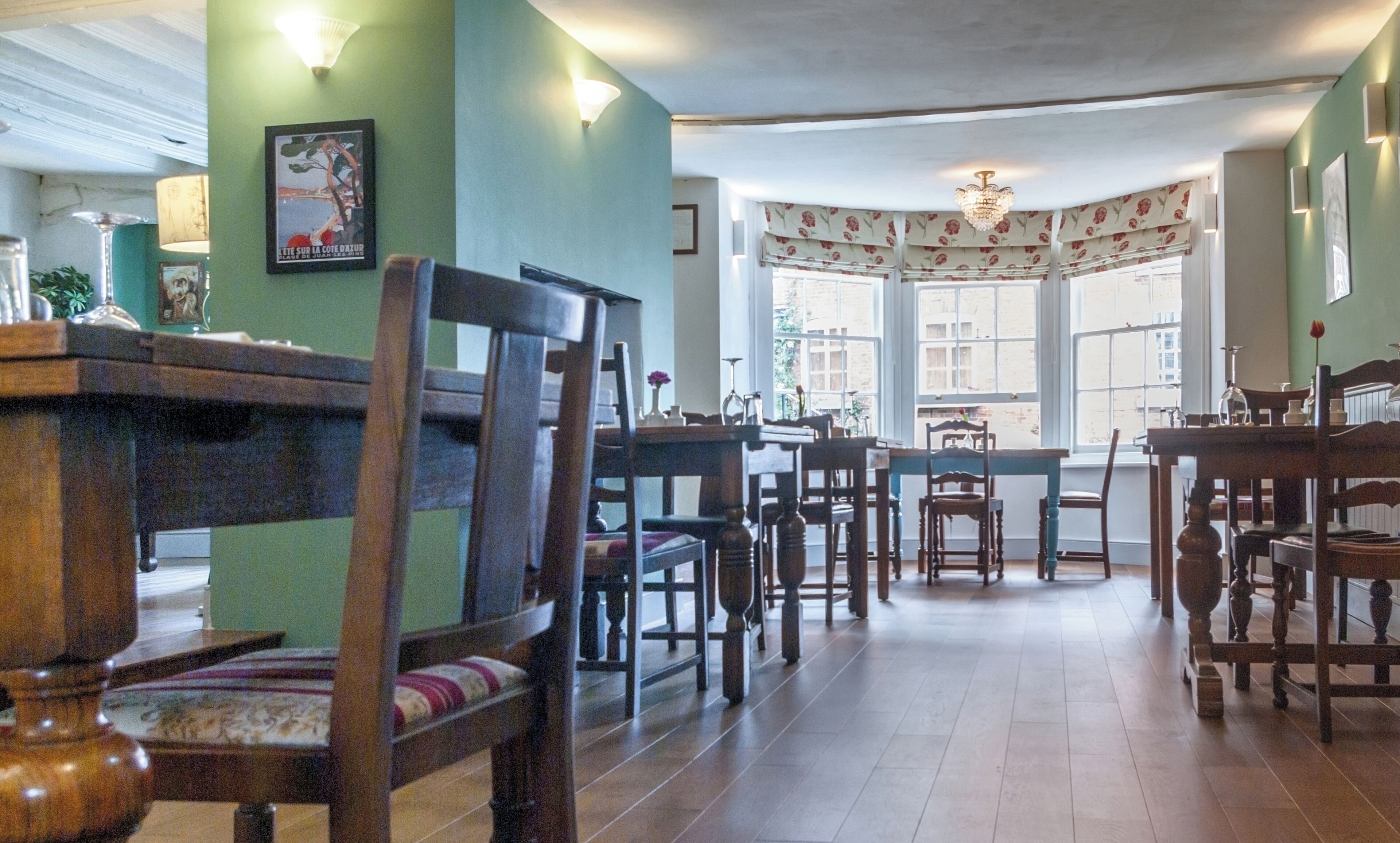 breakfast and dinner served, regional cuisine